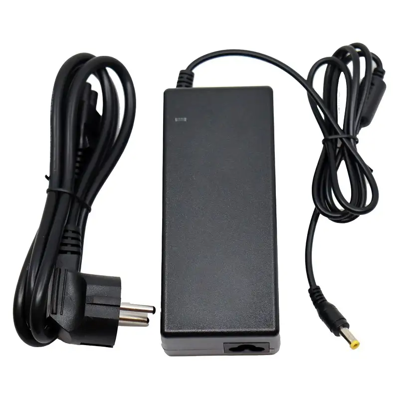 Sursa alimentare YDS 15V/6A cu fir ,carcasa plastic ,mufa 5.5x2.1mm.48832                                                                                    